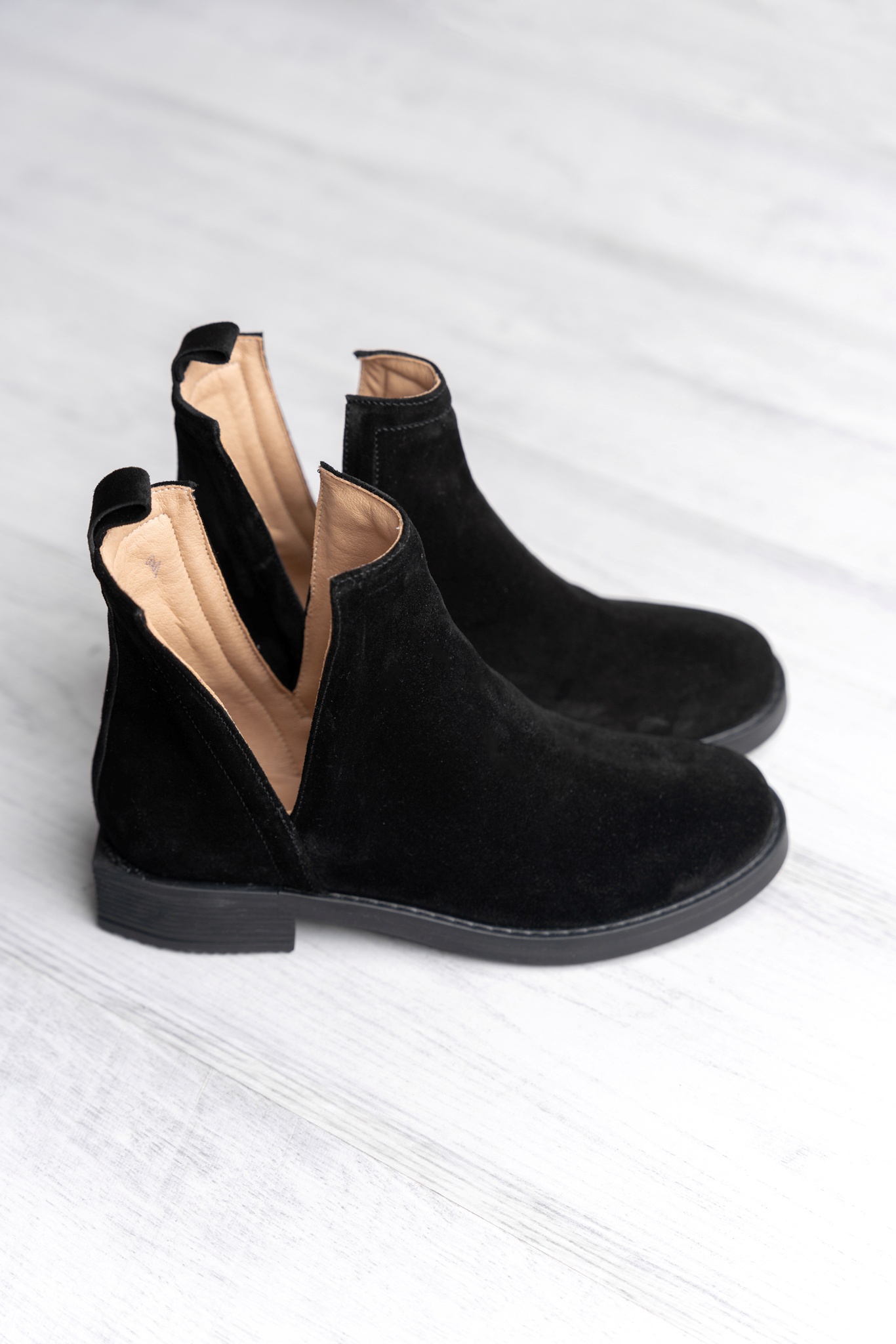 SRB029294 Ghete - V-Shape 2.0 - imagine 1