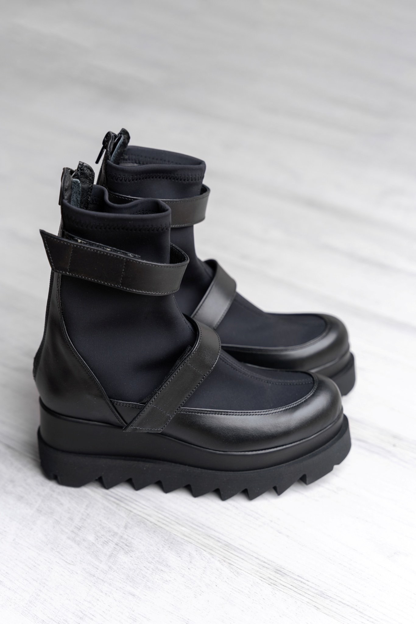 SRB094111 Ghete - Rock it - imagine 1